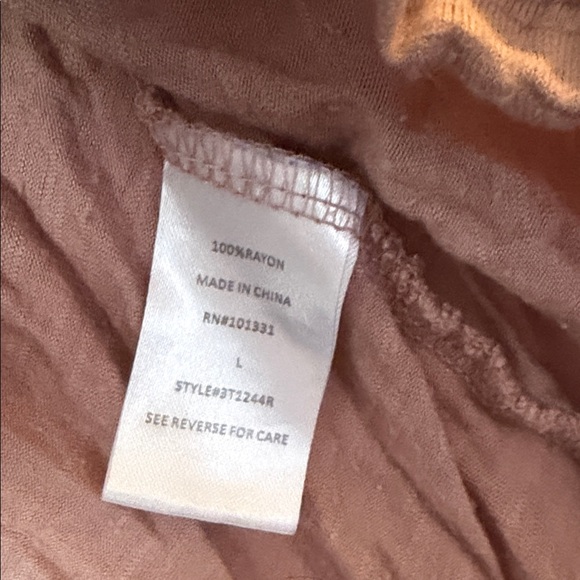 Charlotte Russe Dusty Rose Short Sleeve Tee - Picture 4 of 5